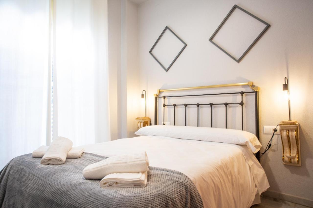 Wish Suite Torres De Sevilla Экстерьер фото
